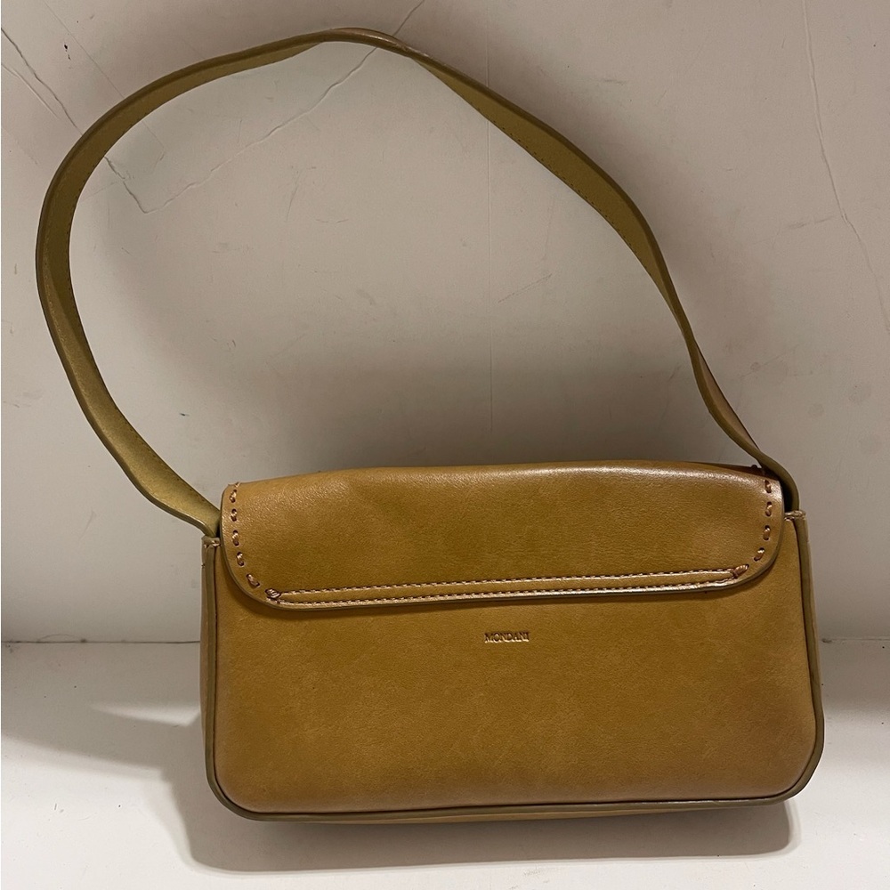 Chic Brown Leather Shoulder Bag - Picture 2 of 4